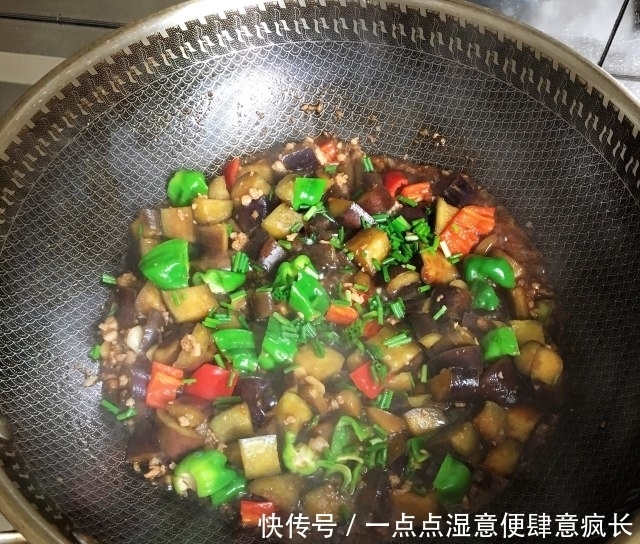 肉末茄丁,轻松干掉两碗米饭