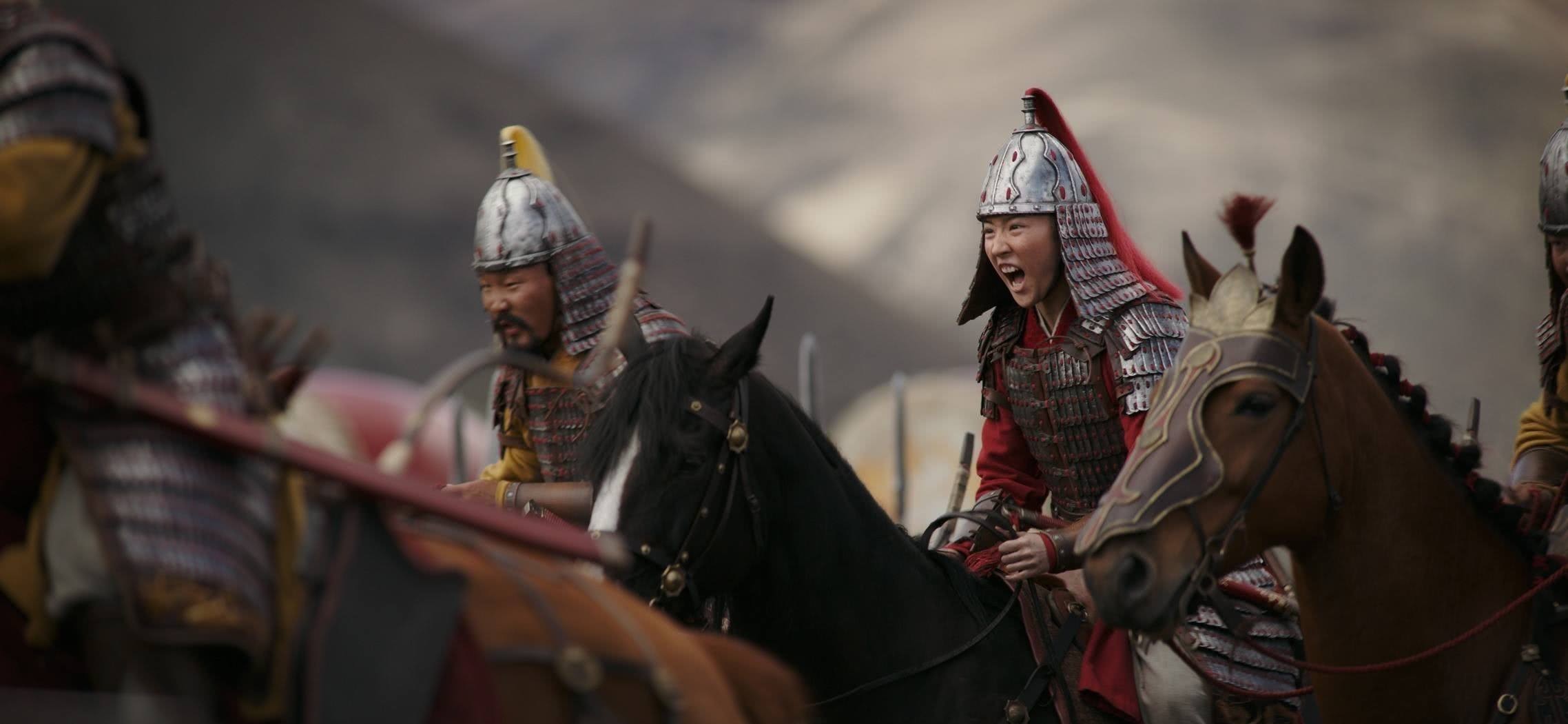 女扮男装|清朝一女子仰慕花木兰,她也女扮男装进军营,可没多久就怀孕了!