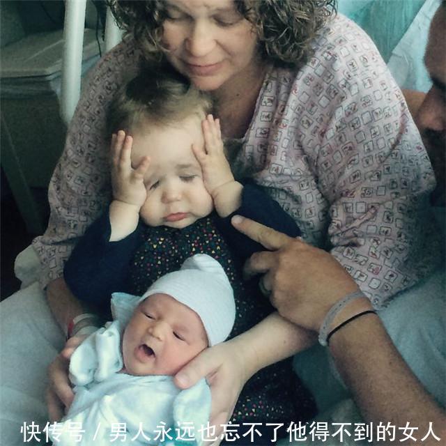 二胎|女大学生回家,发现父母偷偷生下二胎,第一反应彰显满满的求生欲