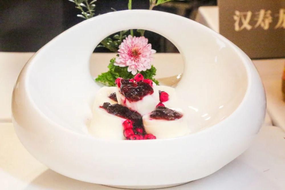  餐桌|12月8日，金龙玉凤这场餐桌盛宴让我大开眼界！