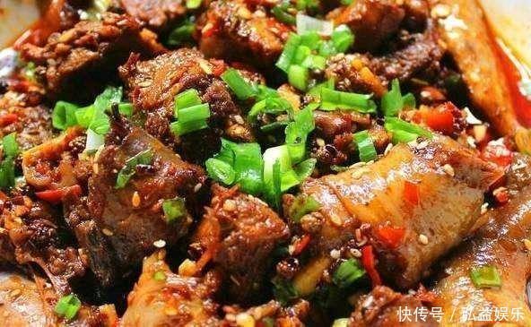 年夜饭菜谱:黑椒牛肉,麻辣花椒鸡,榄菜焖籽乌,麻辣仔鸡