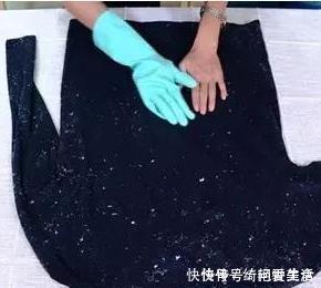 卫生纸|洗衣服忘记掏出卫生纸？教你简单一招，轻松去除碎纸屑，真的好用