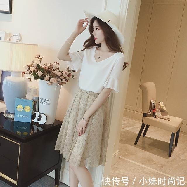 雪纺衫 今年最流行的v领雪纺衫+短裤+短裙穿搭,真的太美了