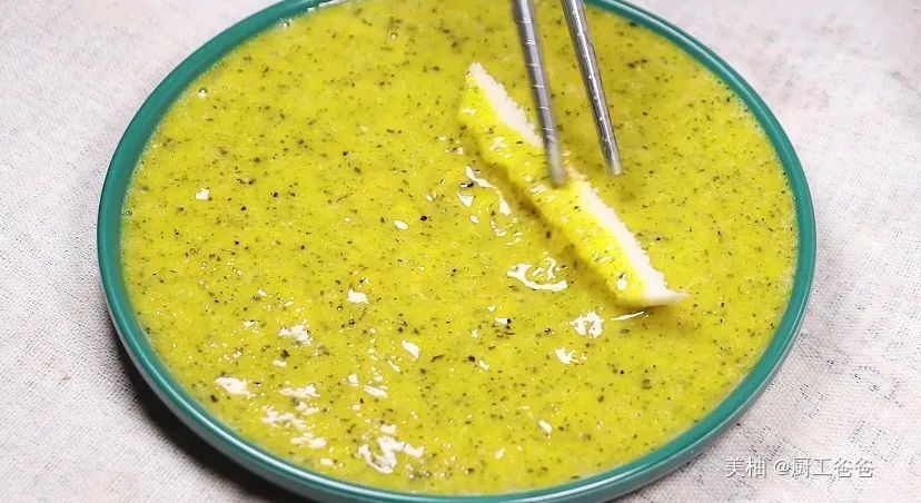 馒头|馒头最好吃的做法,补钙又补铁,比薯条还好吃,一锅不够宝宝吃