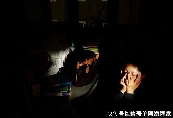 增重|女人增重3个“坏习惯”,如果你想减肥,你最好早点摆脱掉