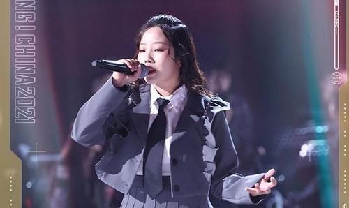 中国好声音:八强独苗男学员垫底出局,五朵金花会师总决赛