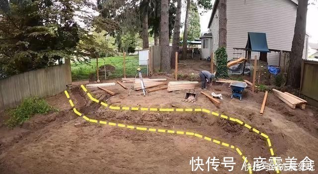 铺石板路砌台阶,荒芜庭院经过10天改造,一半花园一半休闲