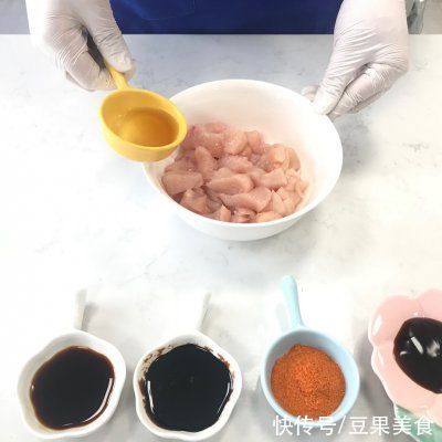 餐厅必点的奥尔良鸡肉饼，在家也能做