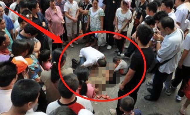 教育|“13岁被妈妈脱裤子打,全班围观”:多少娃,毁在了羞辱式教育