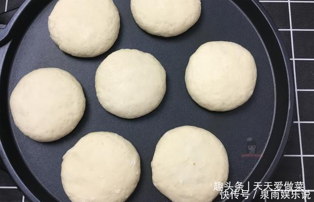 发面饼|烙发面饼,第1步好多人就做错了,记住2点,发面饼多层又松软