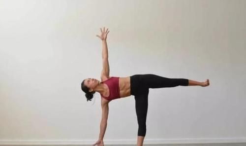 好身材|10式瑜伽动作,让大腿和臀部的线条更有型,轻松打造年轻性感风!