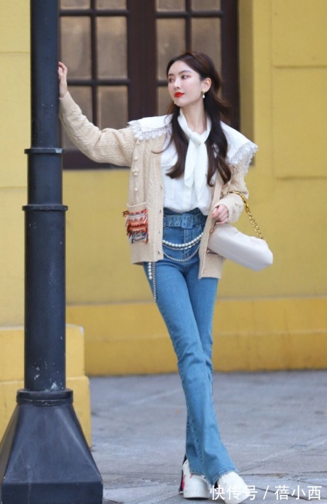 时髦 人人都有的牛仔裤怎么穿才时髦?一看上衣、二看鞋子,照搬就OK