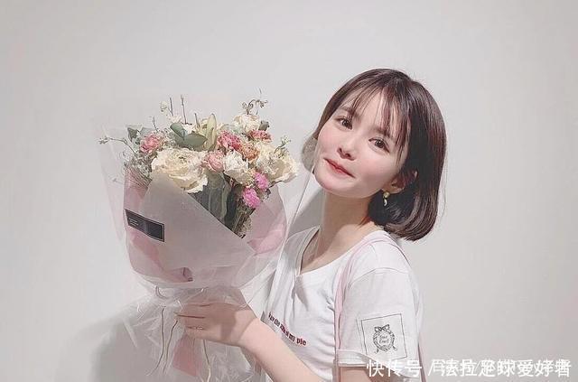 谁说短发没有女人味，这些短发显脸小有气质