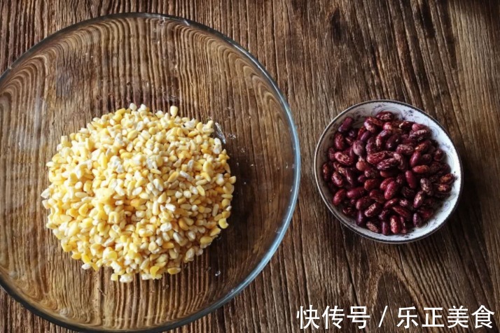 豆角籽|晚饭不知道吃点啥好,试试这碗粗粮粥,软糯香滑,体重悄悄下降