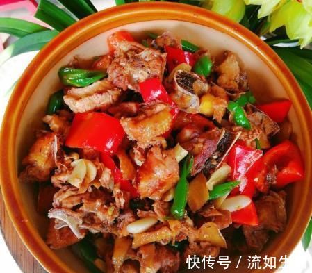 沁透心脾暖心暖胃，香嫩爽滑驱寒补血，让你恨不得把舌头都吞进去