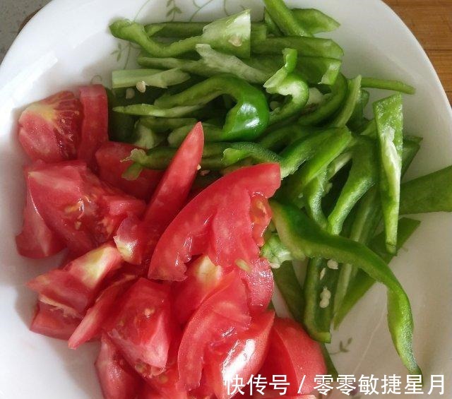 美食天下|炒茄条，香软可口，美味下饭！