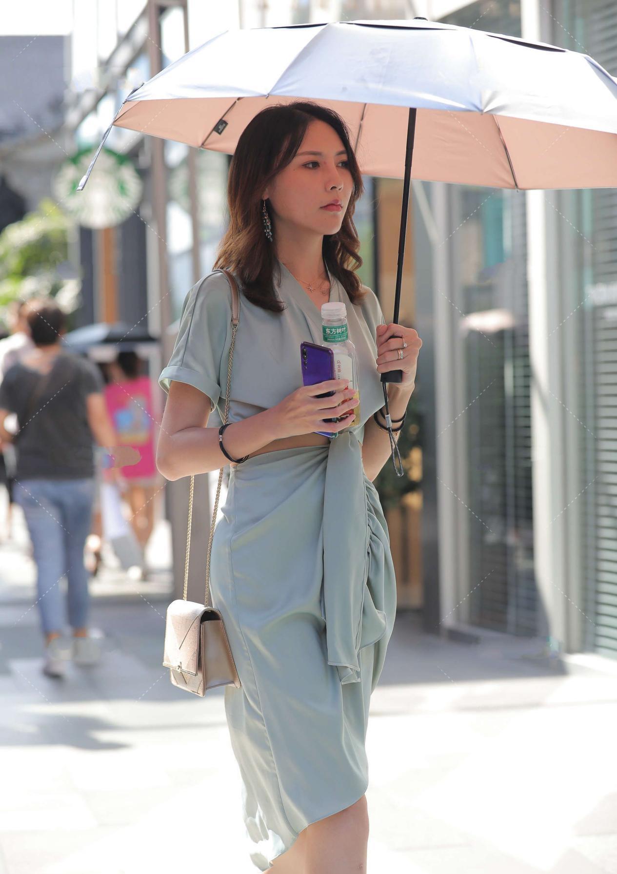 粉色|时尚:粉色的减龄效果好,有着一种温柔甜美的气息