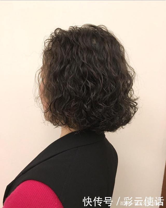 瘦脸 越烫越时尚发型20款,蓬松瘦脸真洋气,有你同款吗