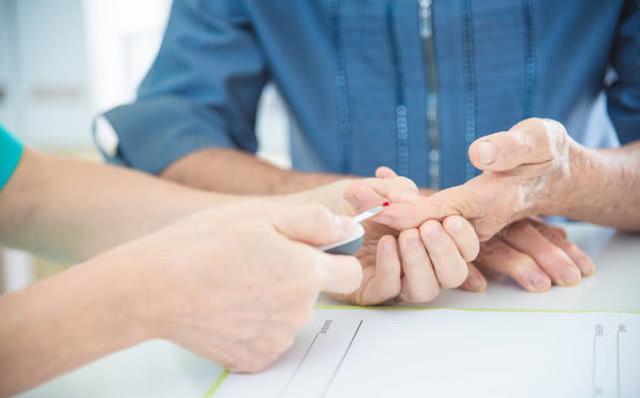 心得|50岁男子，花90天把血糖从10.9稳定到5.7，他的心得是学会了吃饭