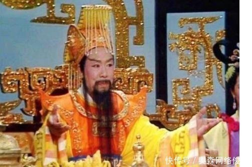 |猴子闹天宫把玉帝吓得趴桌底？笑话！看玉帝座下镇压着什么魔王？
