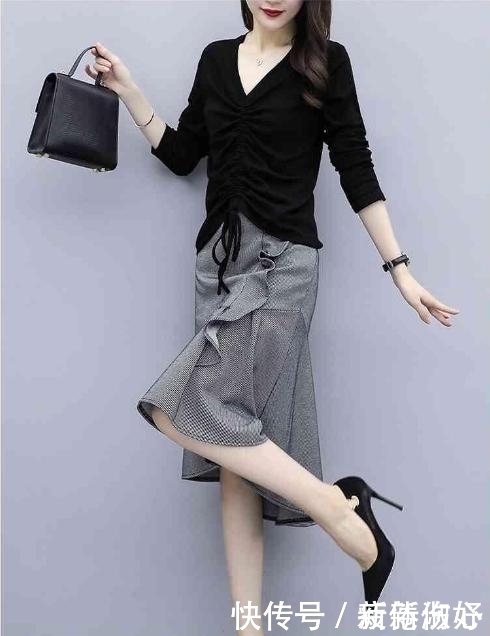 好看|女人“肉肉的”才好看,看看下图,女人味儿十足,真叫人挪不开眼