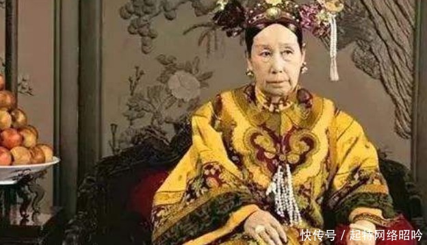 灭亡|慈禧第一次看到电灯,大喊2个字,后人:怪不得清朝灭亡