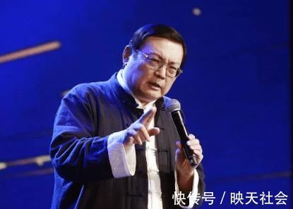 新闻观察|所有节目停播,从当红央视主持到被迫退圈,梁宏达到底得罪了谁