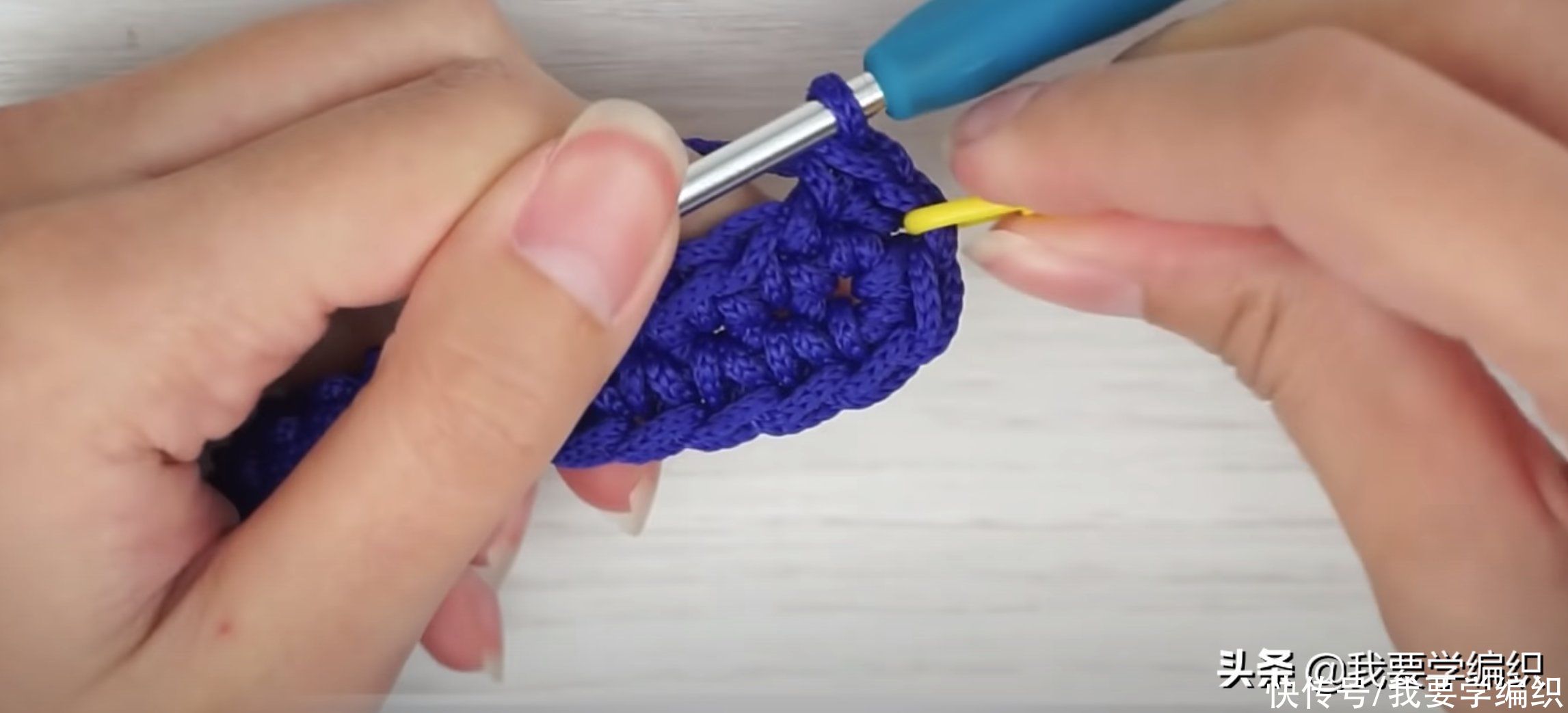 小包|洋气的链条小包自己就能钩一个，折叠链接包教程，容量一点也不小