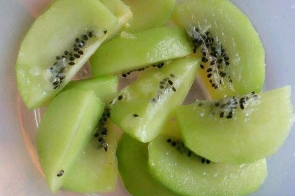 毒素|怀孕期间,4种水果再贵也要舍得吃,排出体内毒素,宝宝皮肤白皙