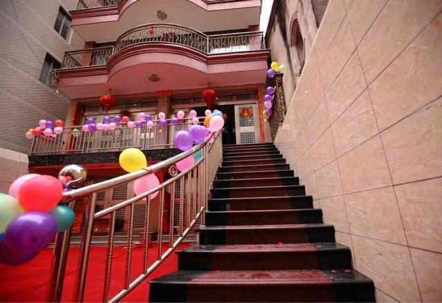 电梯|忍不住吐槽婆家准备的婚房,盖了7层却不装电梯,每天爬楼到腿软