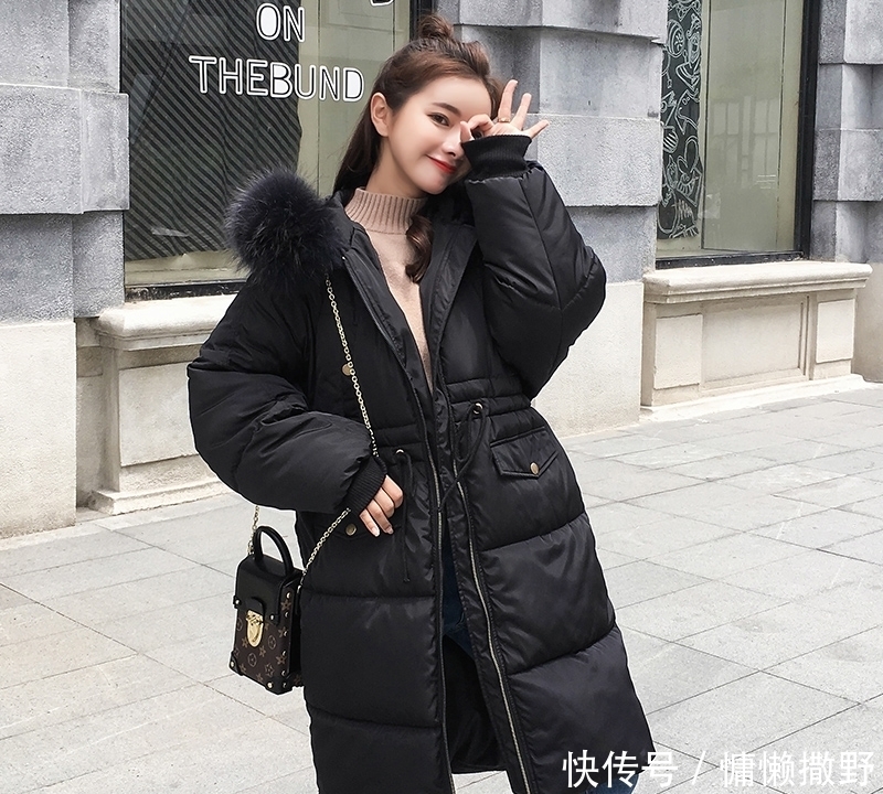 买下|再三建议:羽绒服就买下图这些款式,抗寒又有女人味,关键贼洋气