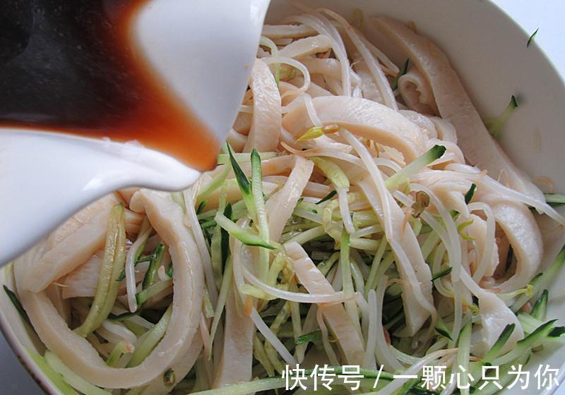 朴实无华的一道凉菜！凉拌面皮！这个味才够爽