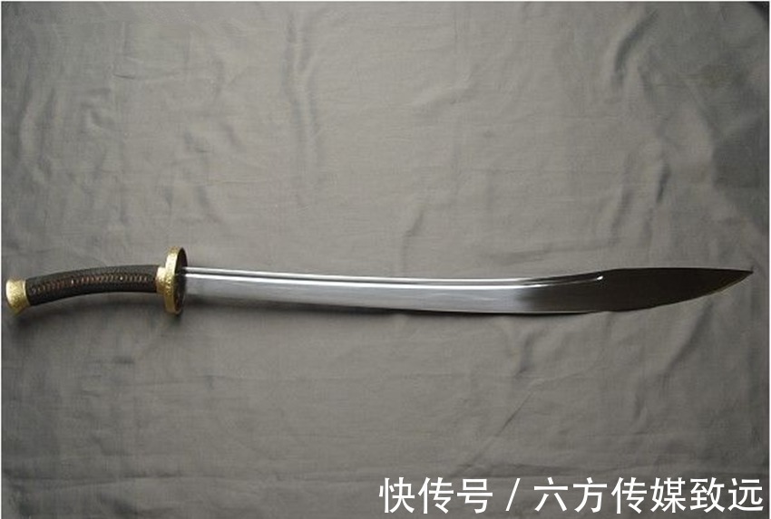 名刀#明清八大名刀:雁翎刀柳叶刀,后一种最牛,砍断倭刀将其劈下神坛