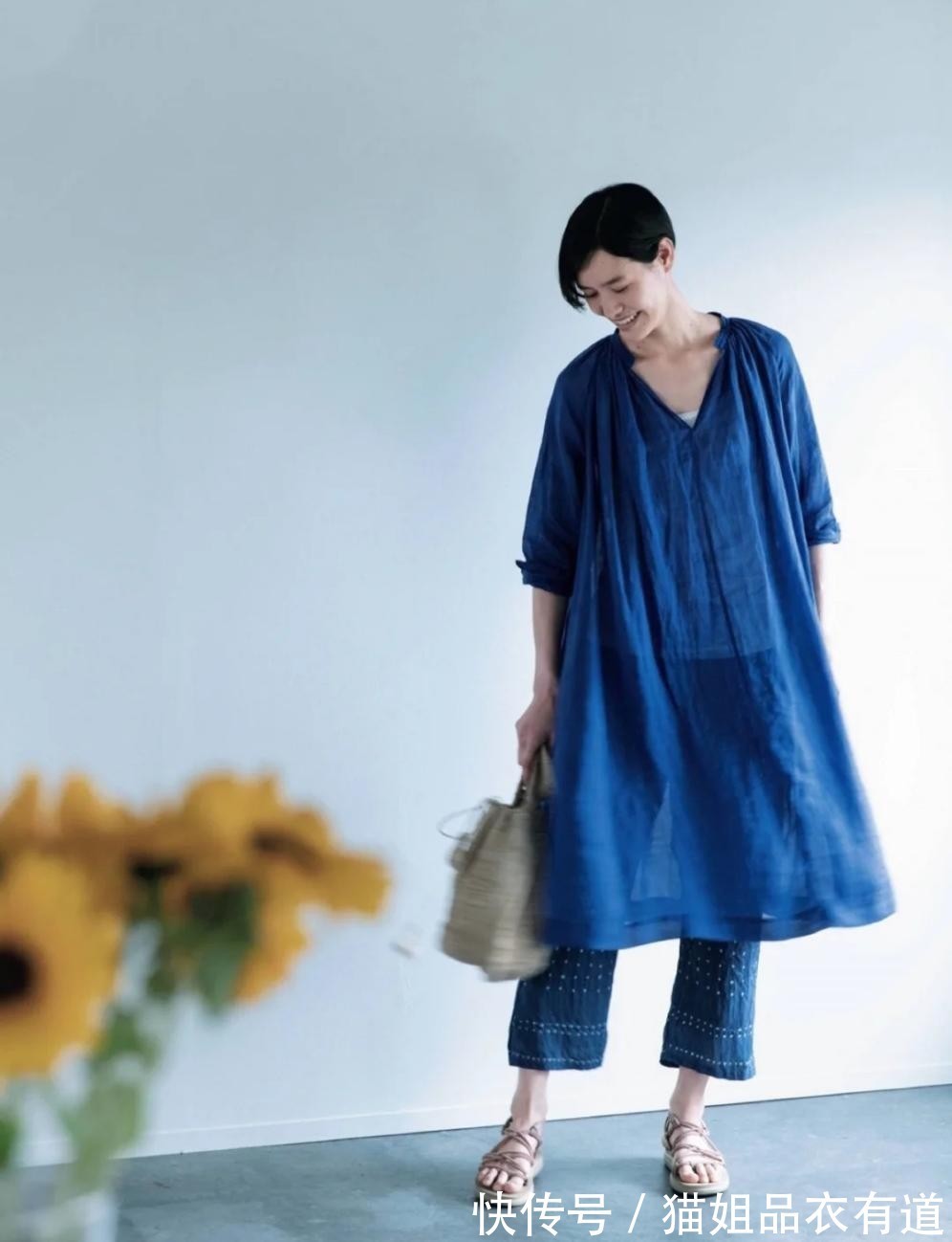 女人|奔四奔五的女人,试试这4种“高级风格”,简单实用堪称时尚范本