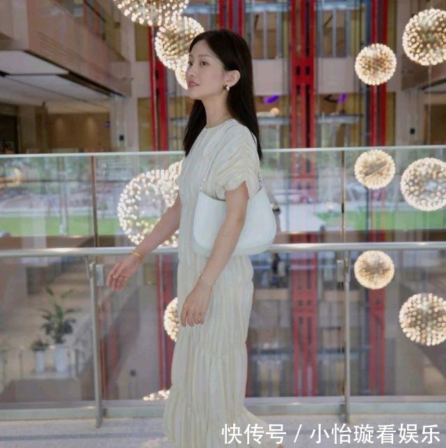超模|不起眼的基础款服装怎么搭配才好看?只要穿对了,气质不输超模