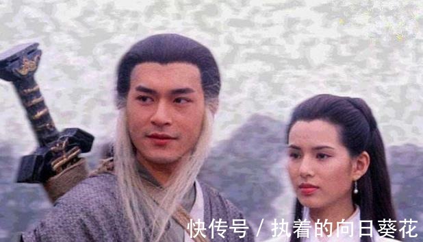 兵器$水浒中最好听的两件兵器名,一件叫“碧血白蛇刀”,另一件更好听