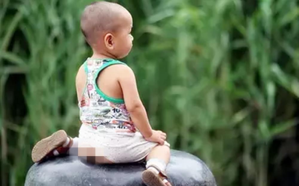 羞耻感|宝宝多大停用尿不湿?最好别超过这个年龄!父母别不当回事儿