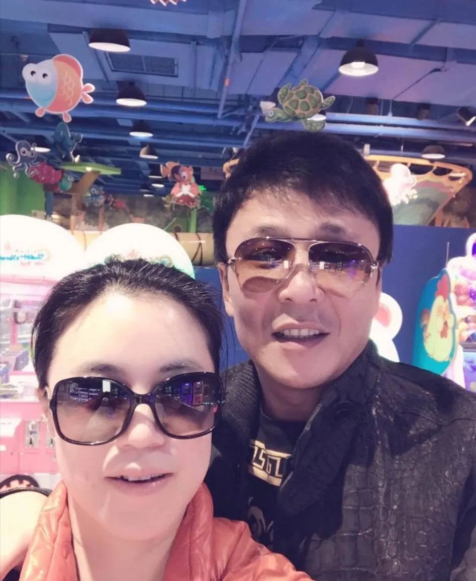 萧阅|王楠妈郭斌在女儿病床前不离不弃，她支持女儿将瘫痪婆婆当亲妈