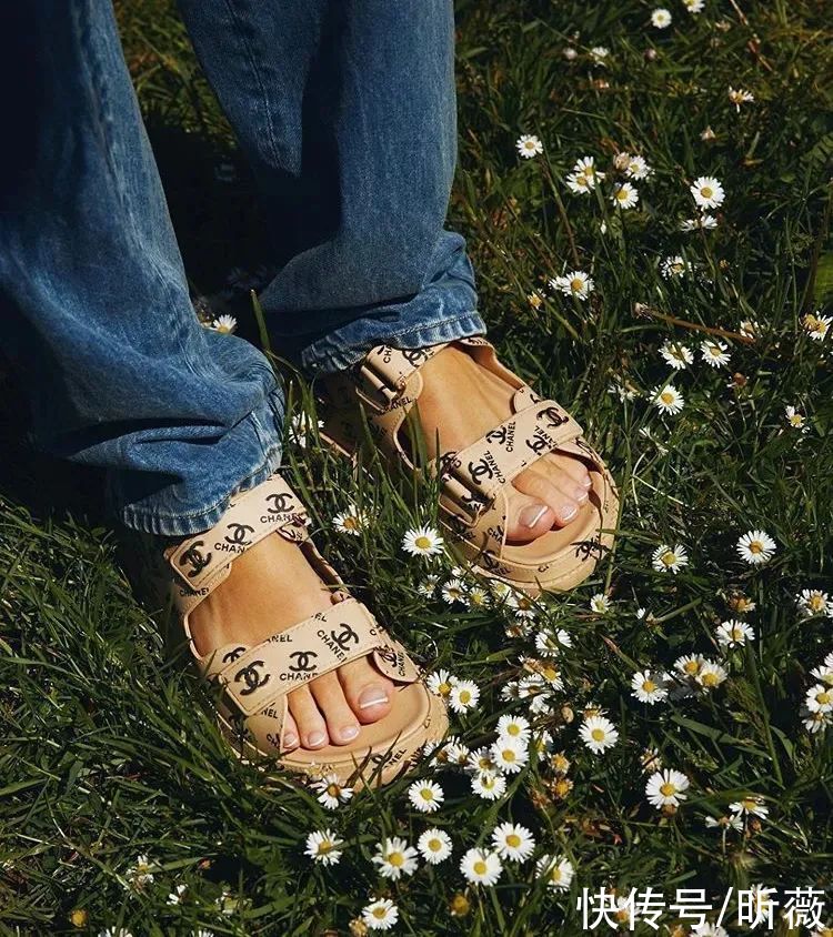 pick|2021最时髦的凉鞋，Pick这几双让你躺赢朋友圈