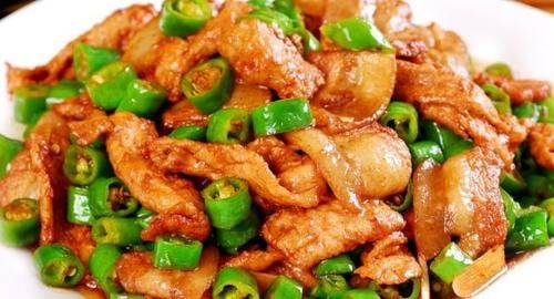 美味无比的一道家常菜，鲜香美味，肉片鲜美不腻，深受孩子们喜爱