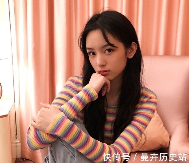 周也|中餐廳5采購(gòu):周也拎小件,姚安娜大包大攬,毫無(wú)二公主的架子