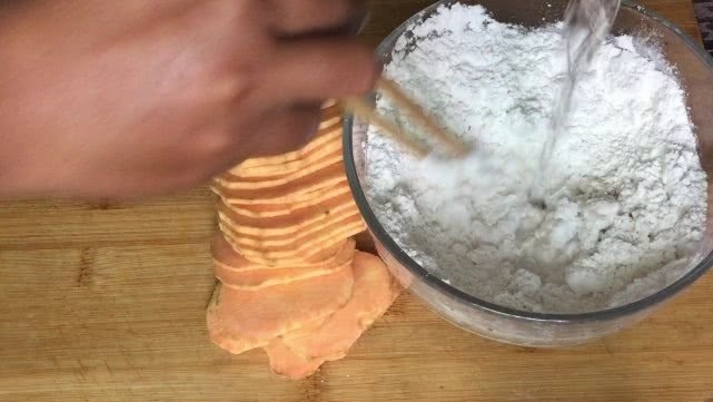 爱吃红薯的别错过哦,农村大妈都这样吃的,软糯香甜,孩子超爱吃