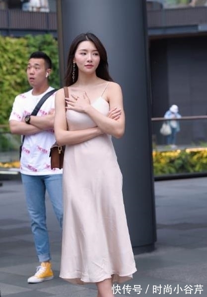 靓女|穿睡衣出门,也不怕风大