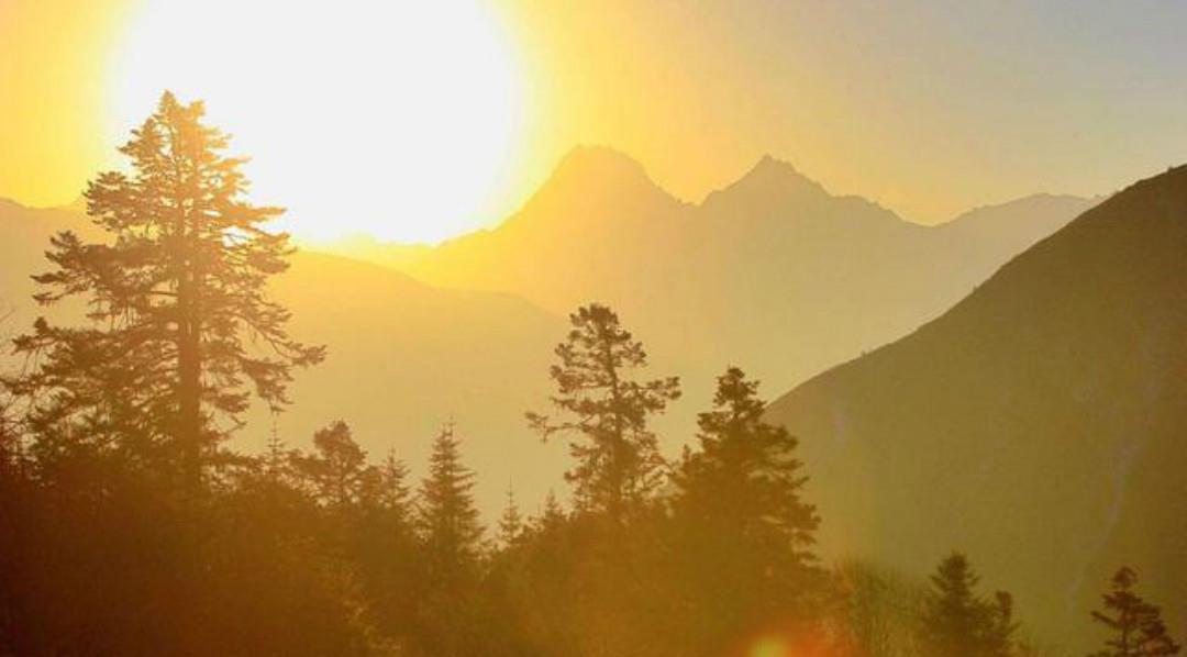 表妹#纳兰性德与初恋分手后,写下的这首爱情词,通篇无一字不忧愁!