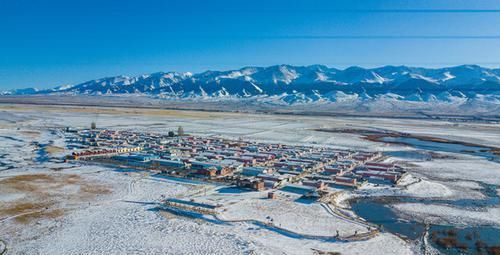 新疆这个地方，从湿地穷村到旅游胜地，如今迎来最美雪景