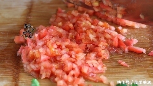 香味儿|三伏天多喝此汤,成本几块钱,酸爽开胃食欲好,出汗排毒身体棒