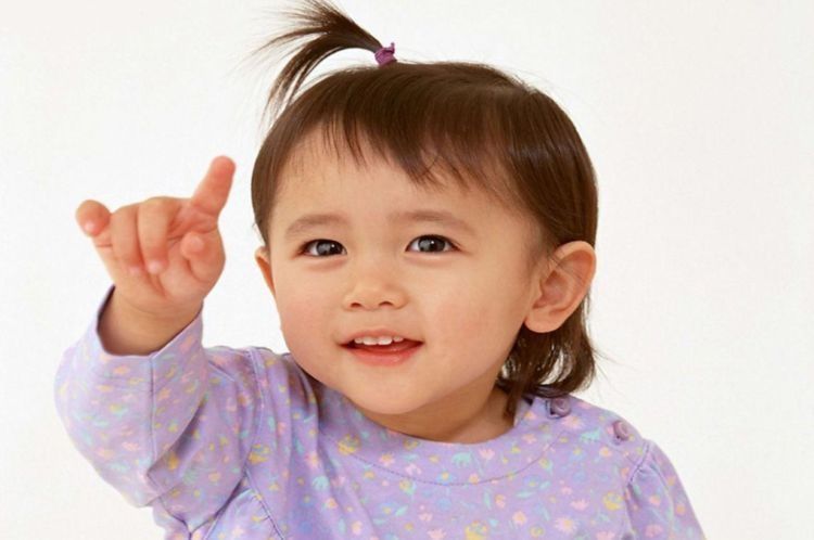 怀孕生娃|2岁娃回忆胎中生活,“喝水吐水很无聊”,宫内记忆真的存在?