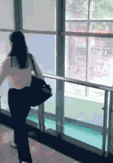 |搞笑GIF:你永远都猜不到 睡着后损友会对你做什么