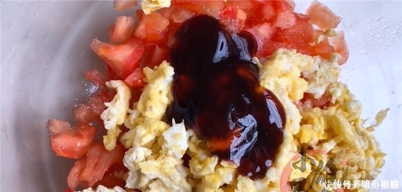  做饺子皮不用面粉,做出来个个“透明”饺子口感最好吃,方法简单