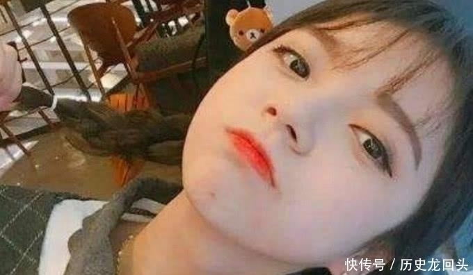 额头|女生符合这4个特征,不适合“披头散发”,会拉低颜值还显胖!